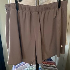 Xxl lululemon lined shorts light purple/grey